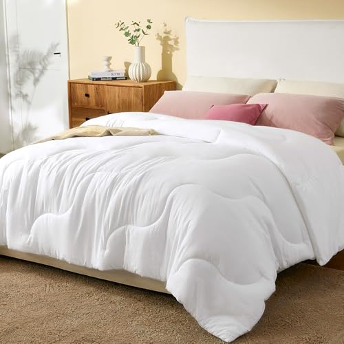 BEDLORE Couette 220x240 Tempérée 220g/m² pour Lit 2 Personnes | Couette 2 Personnes Légère avec Rembourrage en Microfibre, Édredon Douce pour 4 Saisons, Lavable en Machine, Blanc