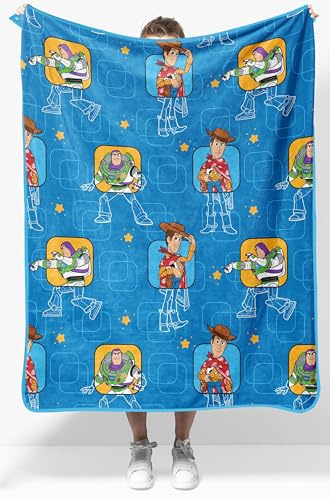 Jay Franco Manta de Felpa de Peluche de Buzz Lightyear y Woody de Kids Disney – Manta de Felpa Suave y acogedora de 100 x 130 cm para Decorar el Dormitorio y el sofá, Azul