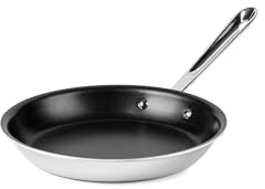 All-Clad D3 22,9 cm Edelstahl Pro Antihaft-Bratpfanne, 3-lagige Edelstahlpfanne, Induktion, ofenfest, 500F, Pfannkuchen-Eierpfanne, Bratpfanne, professionelles Kochgeschirr, Silber | The Original Bonded Professional Cookware, Nonstick Omelet Pan, Induction Compatible, Oven Safe up to 600F