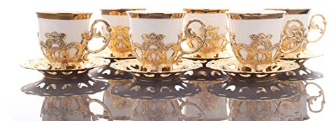 TGTAKDS Juego de 6 tazas de café turco, juego de 6 tazas de café árabe, tazas de café turco con soportes de metal y platillos de té y platillos de 2.7 onzas (blanco y dorado)