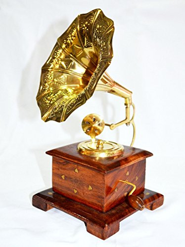 Schönes altes quadratisches antikes Messing-Holz, dekoratives, handgefertigtes Grammophon