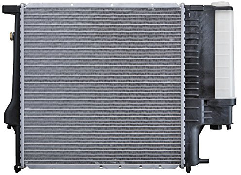 BEHR HELLA SERVICE 8MK 376 713-121 *** PREMIUM LINE *** Kühler, Motorkühlung