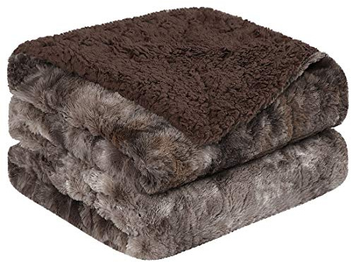 PiccoCasa Coperta di lusso in finta pelliccia a pelo lungo - Morbida e calda - Reversibile - Per divano, letto - 152 x 190 cm - Marrone