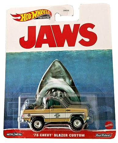 Hot Wheels Jaws of the Shark Die Cast bilmodell 1975 Chevy Blazer anpassad vänskap polisstege 1:64 - längd 7 cm HKC24