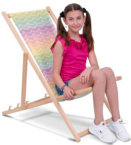 DreamRoots Kinder Liegestuhl Holz Gr. M, Rainbow Fish Scale | Klappbarer Campingstuhl faltbar, für Garten & Strand, bis 130 kg, waschbarer Bezug, 100% Polyester, UV-beständig, Kinderliege
