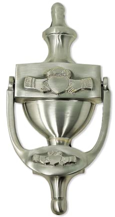 Exclusively Irish Claddagh Türklopfer für Haustür, Keltischer Messingklopfer Willkommensgeschenk für Zuhause,Satiniertes Nickel
