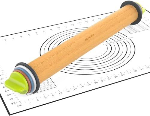 Aguegro Mattarello con anello di spessore regolabile e tappetino da forno in silicone per cottura, fondente, pizza, torte, biscotti, pasticcini, rullo in legno con 4 anelli di spessore multicolore
