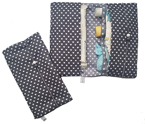 die-kreative-fee Handmade Windeltasche Stoff 4 Fächer Windelorganizer | mit Elastikkordel, geöffnet ca. 33x27 cm, ideal für unterwegs, graue Herzen