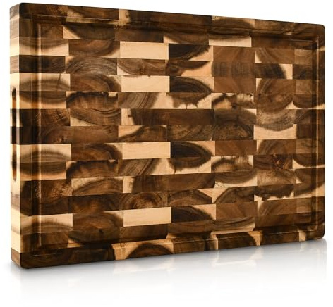 KAAMUT® Planche à Découper en Acacia Massif Bois de Bout – 40×27,5×3,5 cm – Extra Épaisse et Durable – Rigole à Jus, Poignées et Pieds Antidérapants – Inclut Cire à Bois Premium & Coffret Cadeau