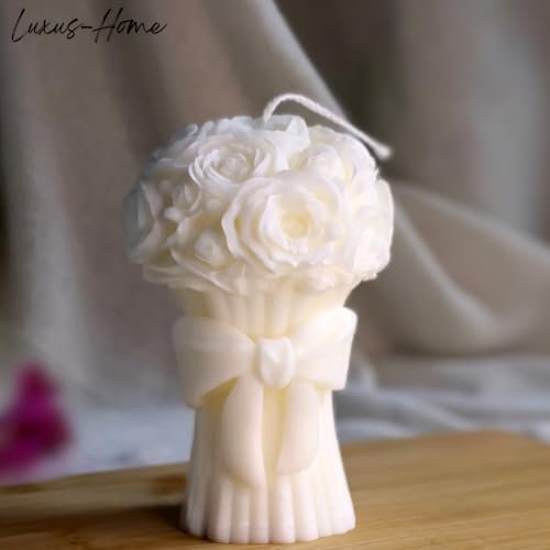 Candele pilastro, candele battesimali, candele speciali (bouquet di rose bianche)