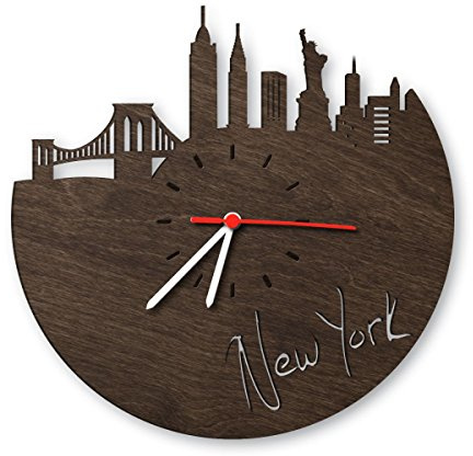 GRAVURZEILE Skyline New York Wanduhr aus geräuchertem Eichen-Holz - Design Uhr aus Echtholz - Originelle Wanduhr im Skyline Design - aus Naturholz Eiche - Made in Germany - Farbe: geräucherte Eiche