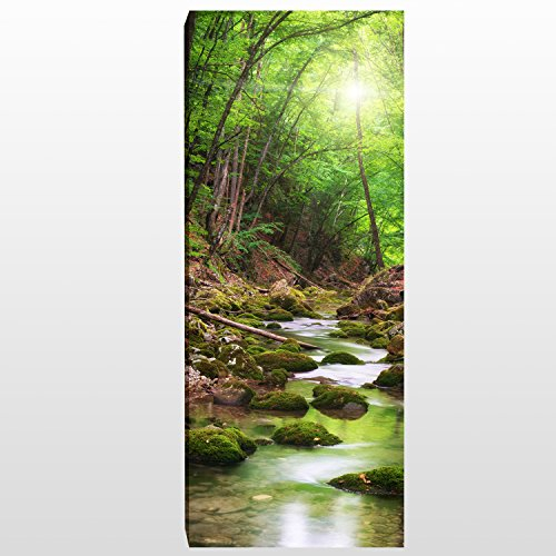 wandmotiv24 Leinwandbild Panorama Nr. 371 Flusslauf im Wald 100x40cm, Bild auf Leinwand, Bach Bäume Grün