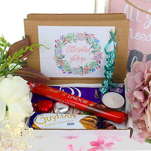 Chocolate Lover Beauty Pamper Hamper Treat Box Gift for Her Sweets Letterbox Gift Hug in a Box Personalised for Birthday, Christmas, Thinking of You, Relax & Treat Yourself (Small)