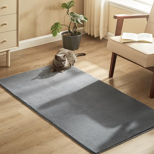 SONGMICS Teppich, 80 x 150 cm, Wohnzimmerteppich, Rutschfester Teppich, Dekoration, für Wohnzimmer, Schlafzimmer, maschinenwaschbar, modern, Taubengrau TAR011G01