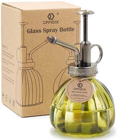 OFFIDIX Glas-Bewässerungssprühflasche, 16 cm, Vintage-Stil, Spritzer, Olivgrün | Gießkanne mit bronzefarbener Kunststoff-Pumpe, Blumengießkanne für Zuhause oder Büro