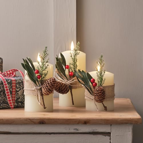 Lights4fun TruGlow® Set di 3 Candele LED Senza Fiamma con Foglie Invernali in Vera Cera a Pile con Timer e Telecomando Decorazione Natalizia