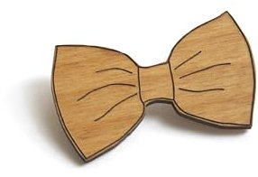 Broche noeud papillon en bois, idéal mariage. Pour homme ou femme. Badge, pin's en bois gravé. Style romantique et bohème chic.