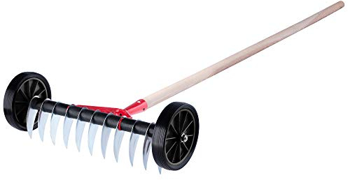 KADAX Rasenlüfter mit Rädern, Gartenkralle für Rasen, Garten, Moos, Schneidrechen aus Metall, manueller Vertikutierer, Gartenzubehör, Rasenbelüfter, Kultivator (mit Stiel)