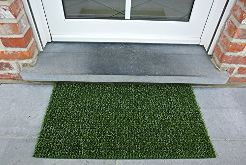 AstroTurf 10187312FG 40 x 70 cm Classic High Performance Outdoor Scraper Doormat - Classic Green