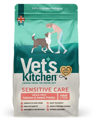 Vet's Kitchen Hundetrockenfutter, Trockenfutter für Erwachsene Hunde, getreidefrei, Lachs und Süßkartoffel, 2,2 kg