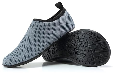 DSFIHJO Dykstrumpor lätta sommar mjuka snabbtorkande vadningssko män halkskydd hav undervatten aqua strumpor barfota kvinna vattenskor unisex plus size 34-49 värme, K05grey, 46