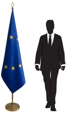 Bandiera dell'Unione Europea su piano, con asta solida e base – simbolo di identità europea, unità e cooperazione internazionale per uffici, istituzioni, conferenze e cerimonie. Codice CN7-UE-L