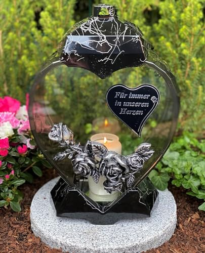 Grablaterne mit Text Für Immer in unseren Herzen Grablampe 33 cm H. Grabkerze Kerze Grabkerze Grablicht Gartenlampe Laterne inkl. Kerze.