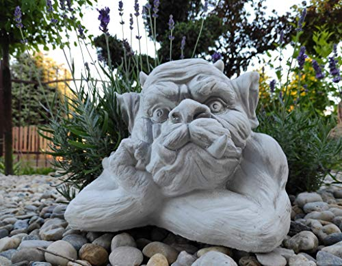 Gartendekoration, Verzierung aus Gussstein - Wasserspeier, der rechts schaut
