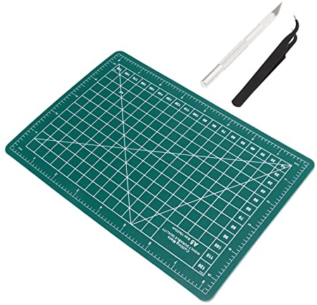 Qcwwy Tapis de Découpe Auto-cicatrisant Format A5 avec Couteau Artisanal, Pince à épiler, Grille Double Face pour Couture, Quilting, Scrapbooking, Tapis Imperméable en PVC pour Tissu, Papier, Cuir,