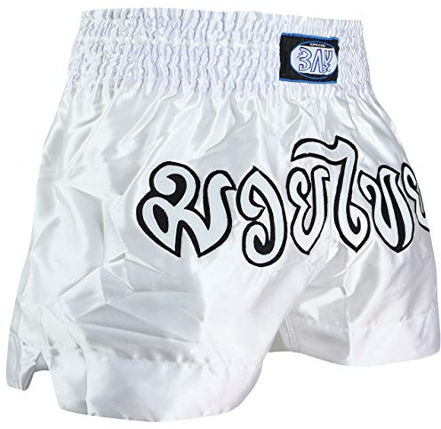 BAY Remy Thaiboxhose Kickboxhose Muay Thai Hose kurz aus Polyester mit traditioneller Thaischrift Weiß/Silber für Damen, Herren, Kinder, Erwachsene, Mädchen, Jungen Größe M