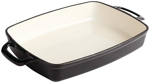 Vogue GH324 Rectangular Black Cast Iron Dish 2.8Ltr 55X390X235mm Baking Roasting | Sized at 55x390x235mm to fit standard commercial ovens; multi-purpose design excels at intensive baking and roasting.