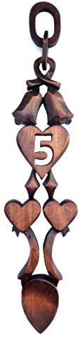 Chain of Love 5th Anniversary Lovespoon - Free Engraving of Names & Date on Welsh Love Spoons