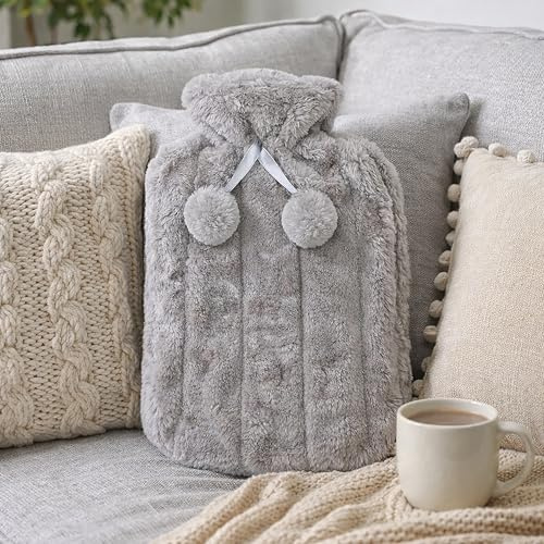 HomeZone Wärmflasche mit Bezug, bequem, weich, Hand-/Hüftwärmer, Bettwärmer, Strickwärme, Winterwärmer, Wärmflasche mit cremefarbenem flauschigem Bezug