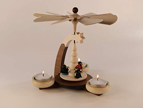 Ulrich Kunsthandwerk Pirámide de velas de té, color marrón y natural, boquillas naturales con pingüino, 3 velas de té, altura de 19 cm, pirámide de madera