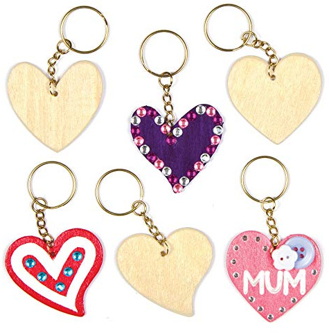 Baker Ross AF906 Heart Wooden Keyrings, Craft Kits For Kids to Paint, Decorate and Use (Pack of 8), 48mm