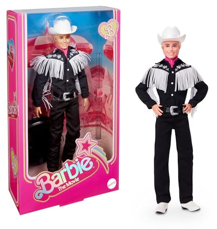 Barbie Le Film Poupée Mannequin Articulée Ken® en Tenue Noire À Franges Blanches, Chapeau Et Bottes De Cowboy Et Bandana Rose, Socle Inclus, À Collectionner, Jouet Enfant, A Partir De 3 Ans, HRF30
