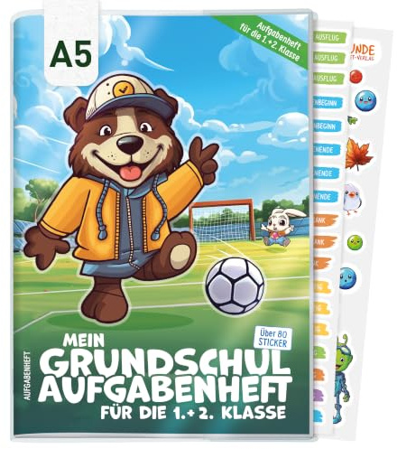 Hausaufgabenheft Grundschule A5 für die 1. + 2. Klasse ohne Datum mit Schutzhülle, Stickern, Lern- und Denkspielen Fußball - nachhaltig & klimafreundlich