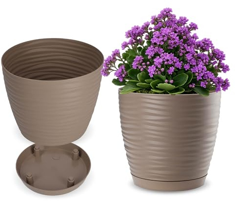 KADAX Pot de Fleurs en Plastique avec Soucoupe, Cache-Pot Moderne Ornée d'un Élégant Motif Ondulé pour Une Décoration Florale (Ronde, Beige, 17 cm)