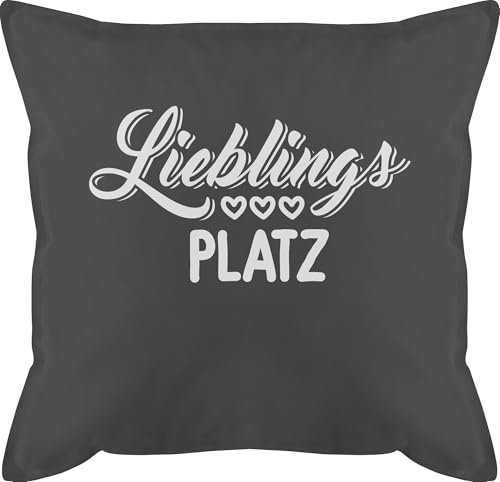 Shirtracer Kissen 50x50 - Statement mit Sprüchen - Lieblingsplatz - weiß - 50 x 50 cm - Grau - kissenlieblingsplatz Polster sprüche Spruch Mein bezug und fuellung spruechen Aufdruck baumwollkissen