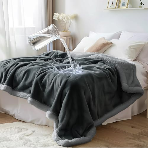 Bedding Aid Manta impermeable tamaño individual – Reversible acogedora forro polar sherpa, sin desorden, a prueba de fugas, a prueba de manchas y resistente al agua, manta de doble cara (gris carbón