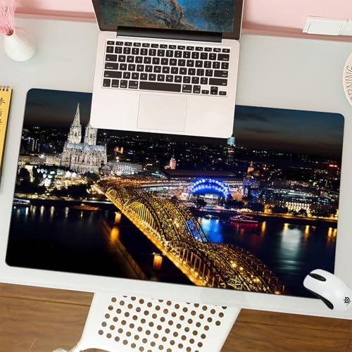 QRFASFZO Großer Mauspad - 80x30cm Gaming-Mauspad mit genähten Kanten, Nicht rutschender Unterlage,Stadt, Bezaubernde Nachtansicht von Köln beleuchtet die Flussbrücke und de,Schreibtischmatte und Maus