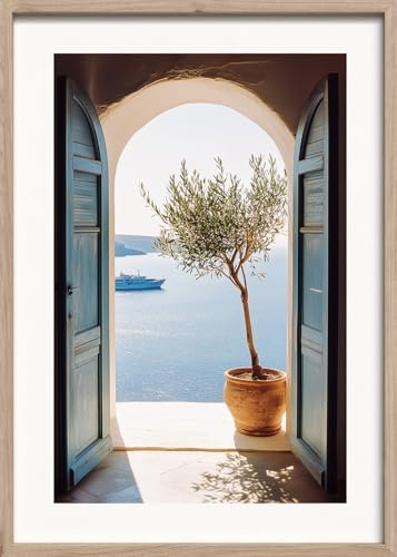 STYLER Bild Mykonos 50 x 70 cm mit Holzrahmen – Mediterraner Meerblick mit Olivenbaum – Santorini Stil Wandbild Deko Terra Verde Kollektion
