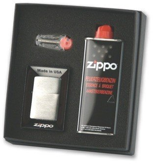 Org. Zippo 'Coffret cadeau' Fzg. Chromé geb. incl. 1 fl. Essence + 6 pierres Zippo