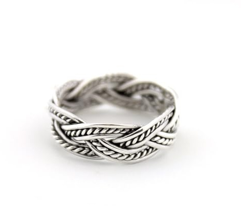 Anillo tribal de plata de ley 925 con nudo celta, anillo de banda torcida con nudo celta, joyería elegante para mujer, anillo trenzado liso para mujer, Plata Esterlina, Sin gemas.,