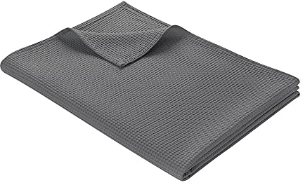 WOHNWOHL® Tagesdecke (150x200cm) • Leichte Waffelpique Decke • 100% Baumwolle • Sommerdecke • Sofa-Decke • Pflegeleichte Wohndecke • Überwurfdecke • Baumwolldecke • Farbe: Grau