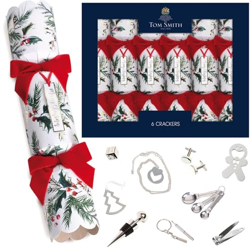 Tom Smith Pack 6 Signature Red & White Holly & Ivy Eco Charity Christmas Crackers