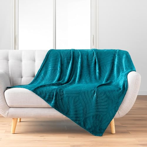 Douceur d'Intérieur, Plaid Doux (125 x 150 cm) Nelia Bleu, Flanelle Relief Unie