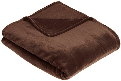 Amazon Basics Überwurf Kuscheldecke, Nicht beheizt, aus weichem, samtigem Plüsch, 168 x 229 cm, Schokoladenbraun