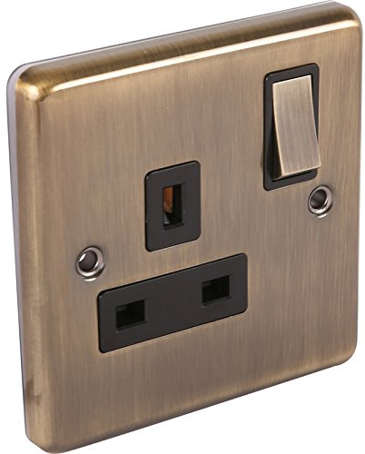 Antique Brass 1Gang Plug Socket (Windsor) W06AB