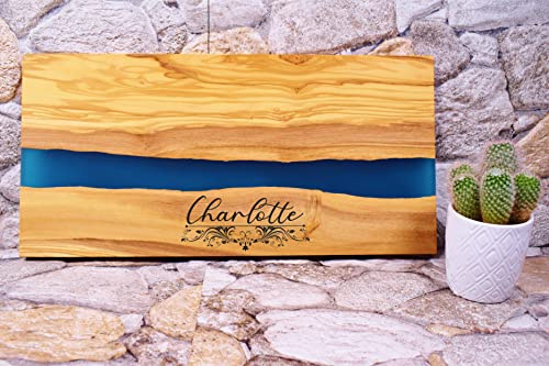 Planche à découper de Cuisine en Bois de Olivier Personnalisée Gravé Personnalisable Présent avec Résine | Cadeau de fondation | River époxy | Taille 41x20x1,5 | de Algis Crafts